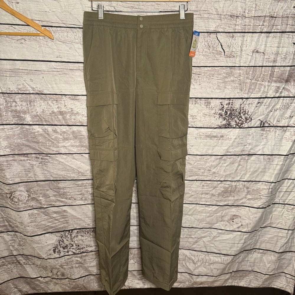 Columbia Women's Elevated View Parachute Pants Size M NWT